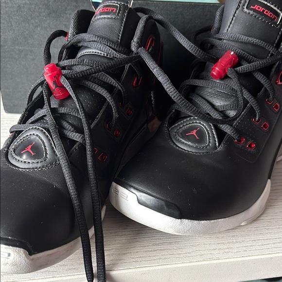 Air Jordan 17 Retro Sneakers - Picture 8 of 14